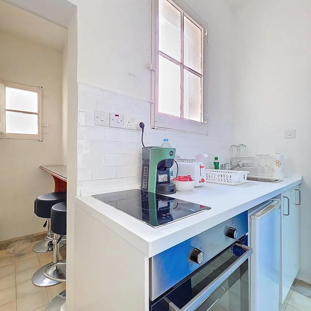 Central Cozy Studio Apartment Mive Il-Furjana Malta